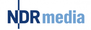 NDR Media Logo mit Link zum Interview mit Stimmtrainerin und Speakerin Kat Wulff.